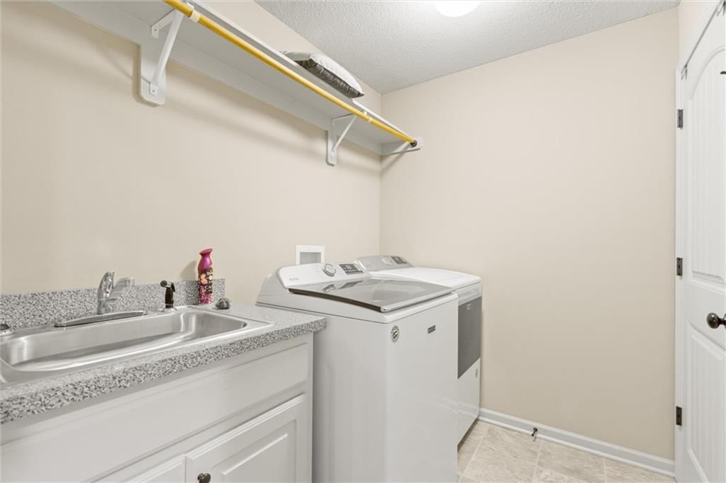 2455 W Concord Drive — photo 37