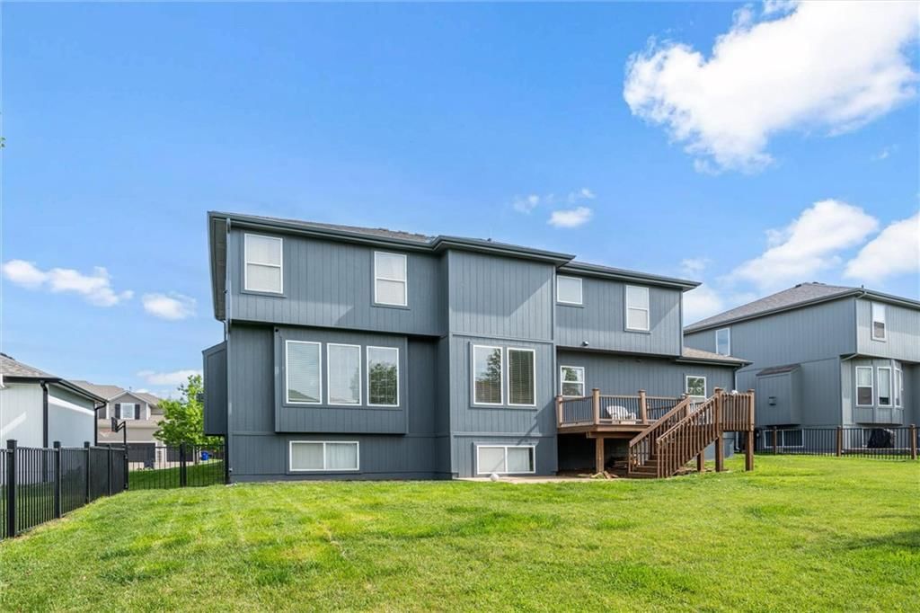 2455 W Concord Drive — photo 41