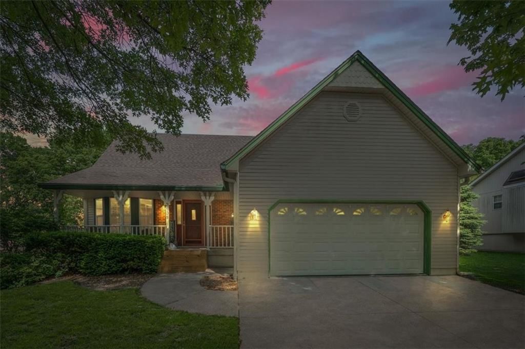 2108 Sunset Circle — photo 2
