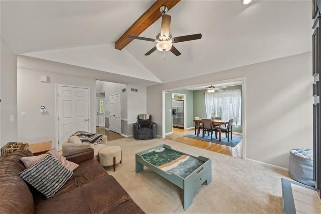 2108 Sunset Circle — photo 7