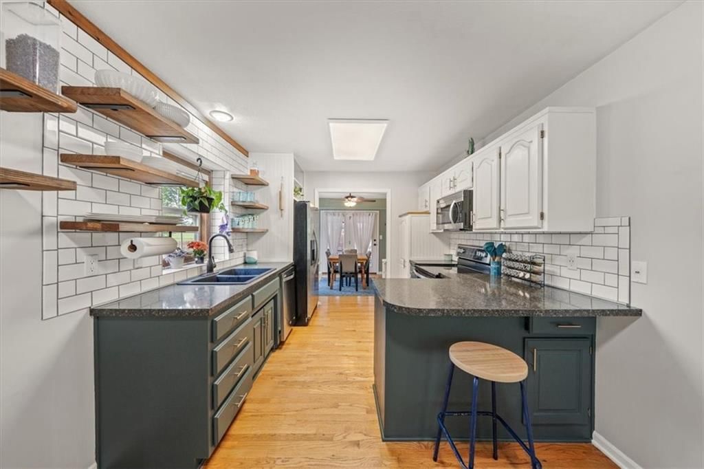 2108 Sunset Circle — photo 11