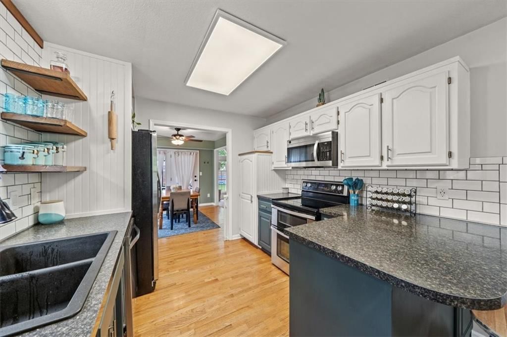2108 Sunset Circle — photo 12