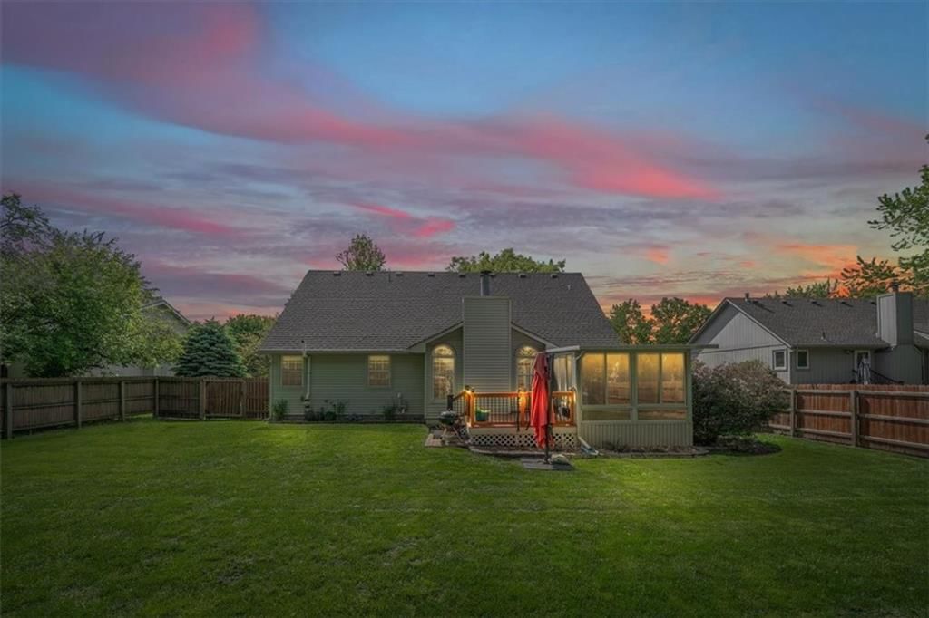 2108 Sunset Circle — photo 29
