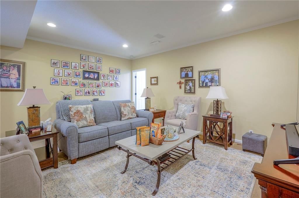 2945 W 143rd Terrace — photo 35
