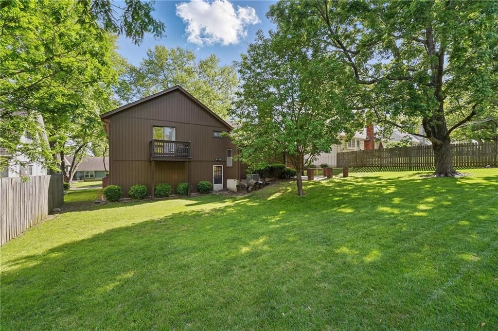 10624 W 99th Street — photo 45