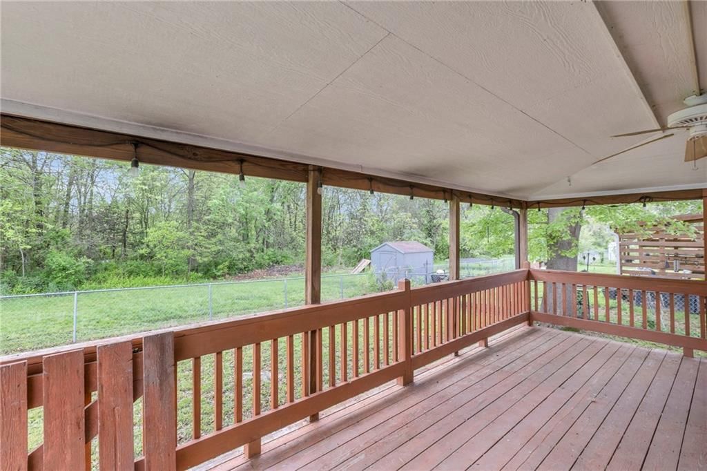 703 Oakwood Street — photo 33