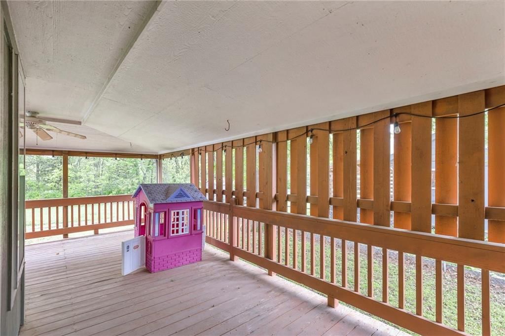 703 Oakwood Street — photo 35
