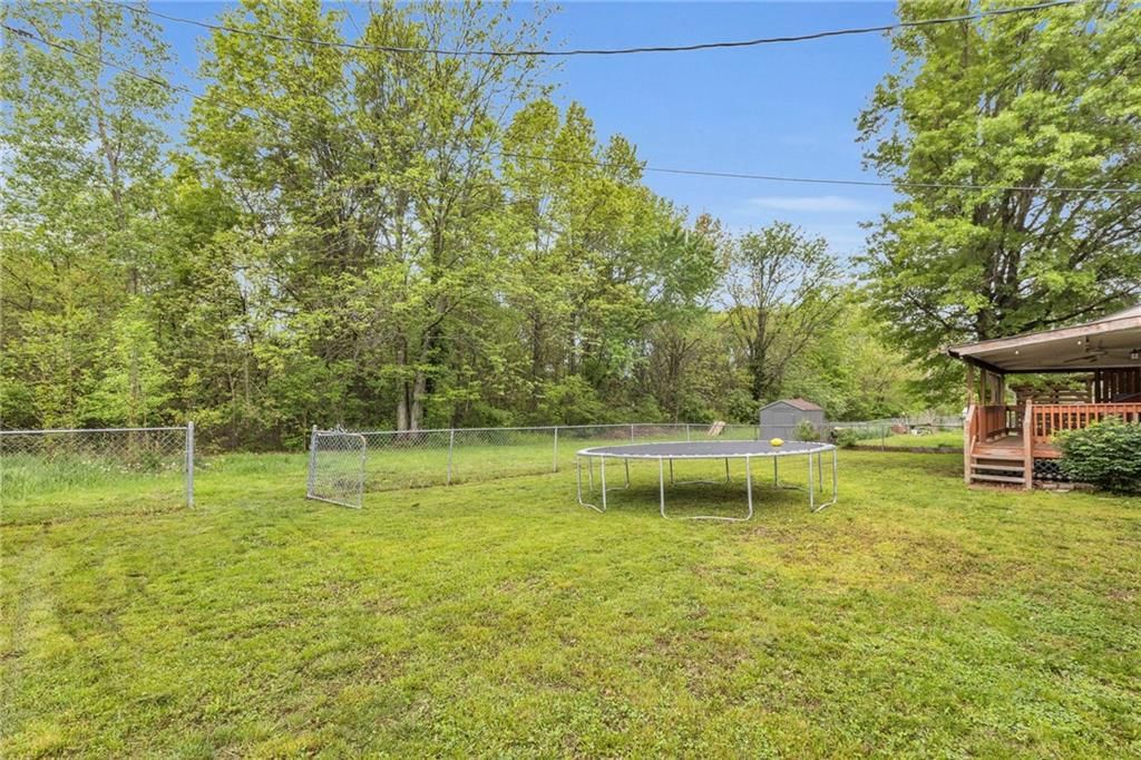 703 Oakwood Street — photo 37