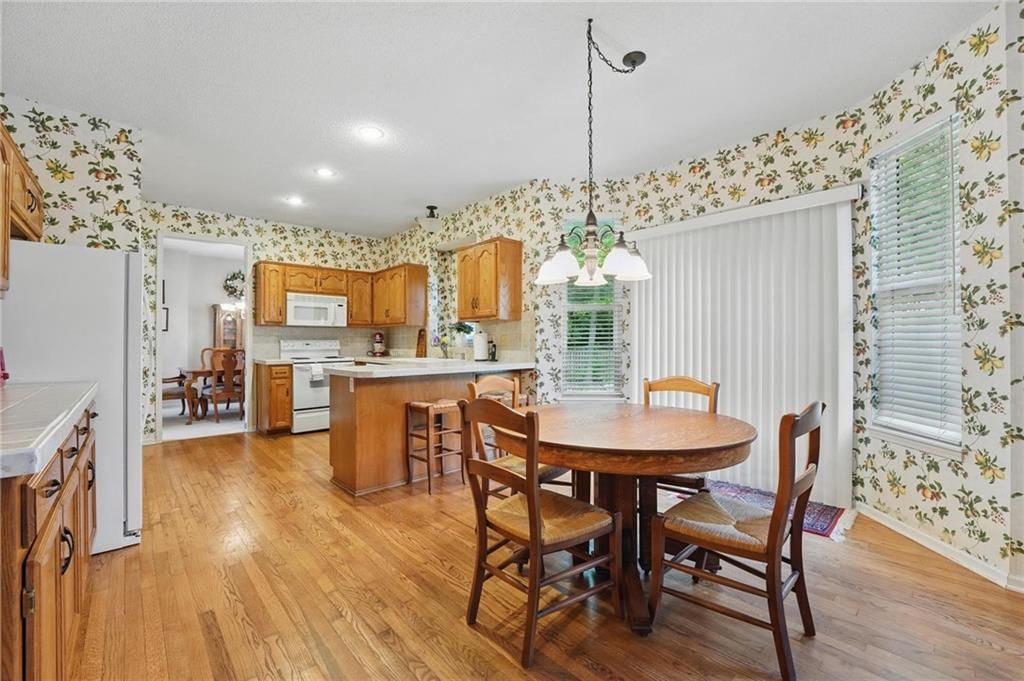 607 E 122nd Street — photo 11