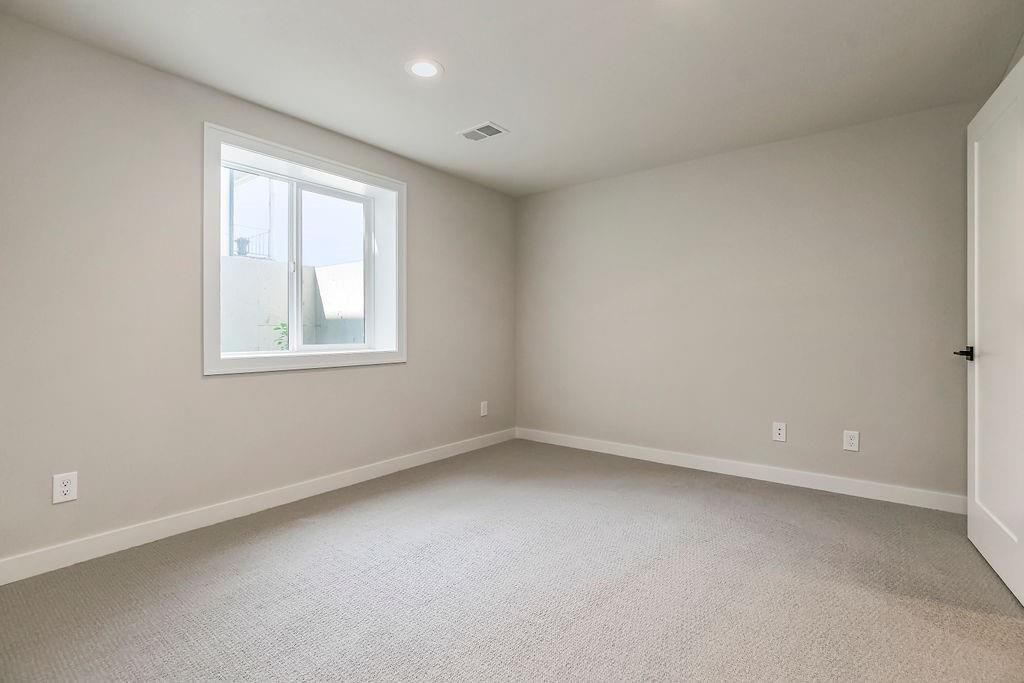 25008 W 141st Terrace — photo 36