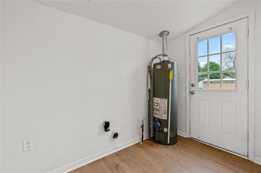 903 W Mechanic Street — photo 15