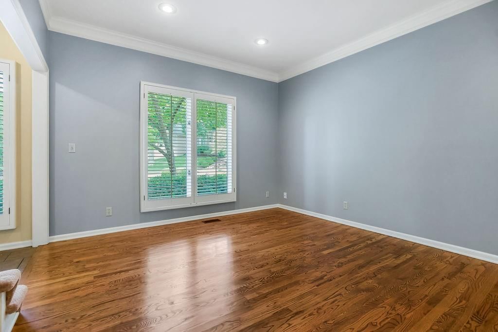 12912 Woodson Street — photo 13