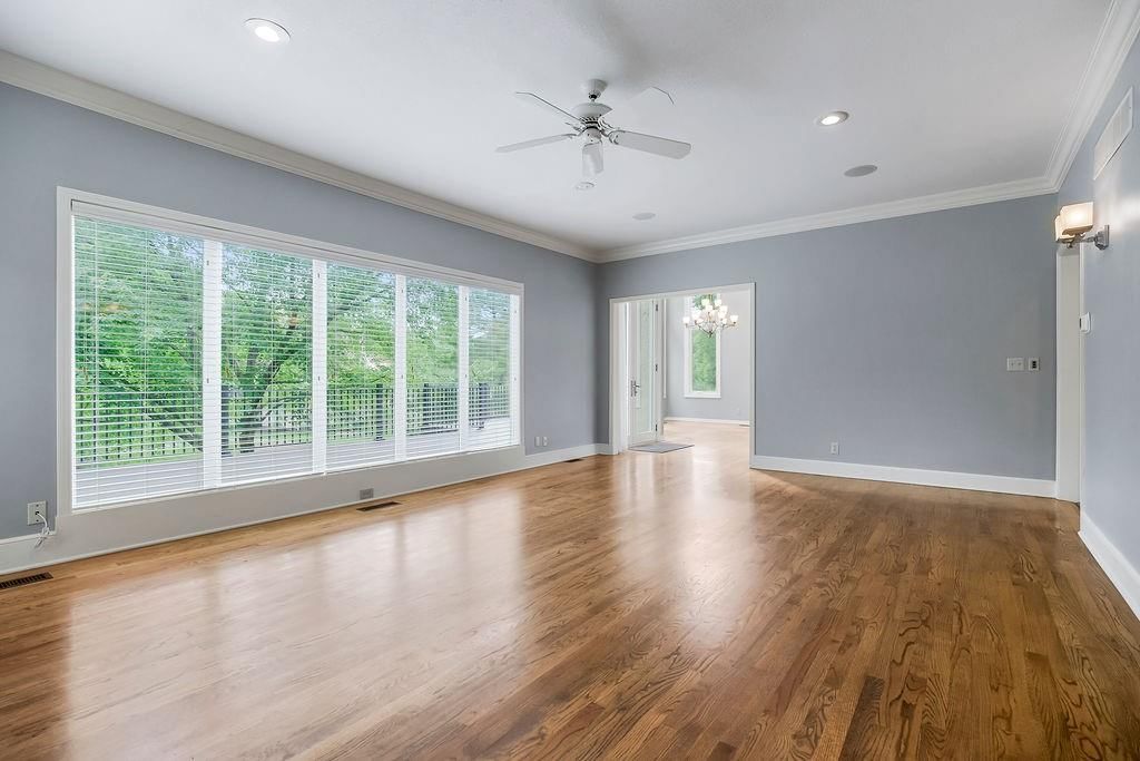 12912 Woodson Street — photo 16