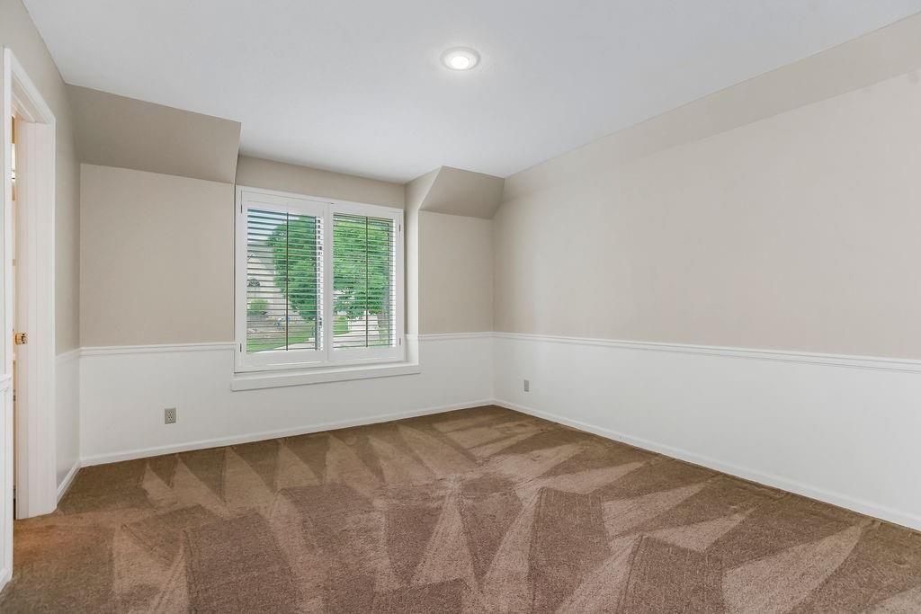 12912 Woodson Street — photo 27
