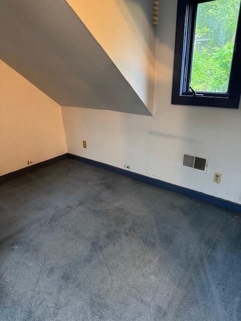 4635 Genessee Street — photo 10