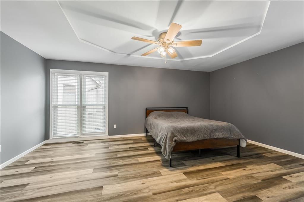 11522 Parkhill Street — photo 17