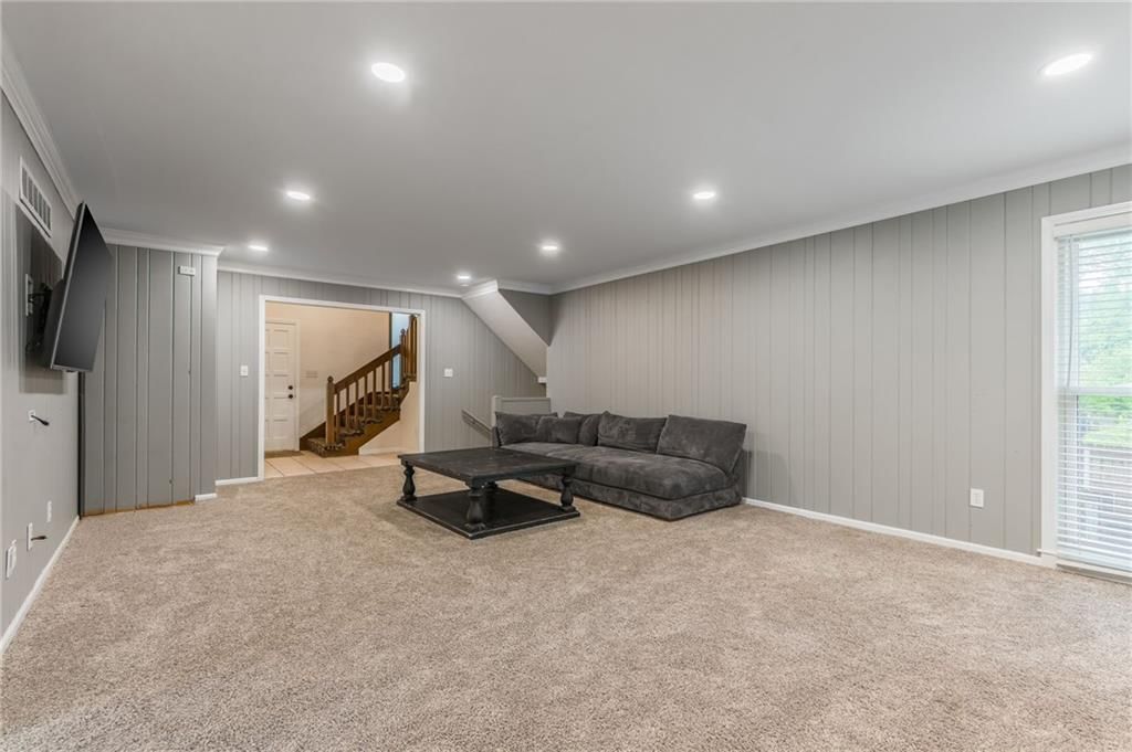 11522 Parkhill Street — photo 21