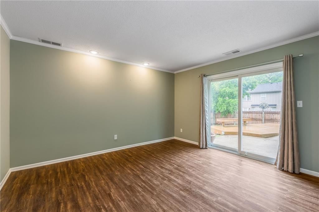 11522 Parkhill Street — photo 23