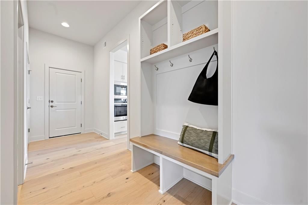 10026 Aurora Street — photo 25