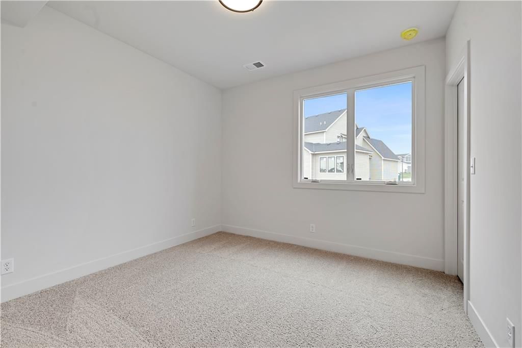 10026 Aurora Street — photo 38