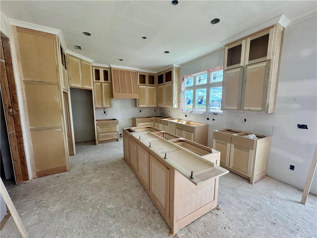 17431 W 169th Terrace — photo 3