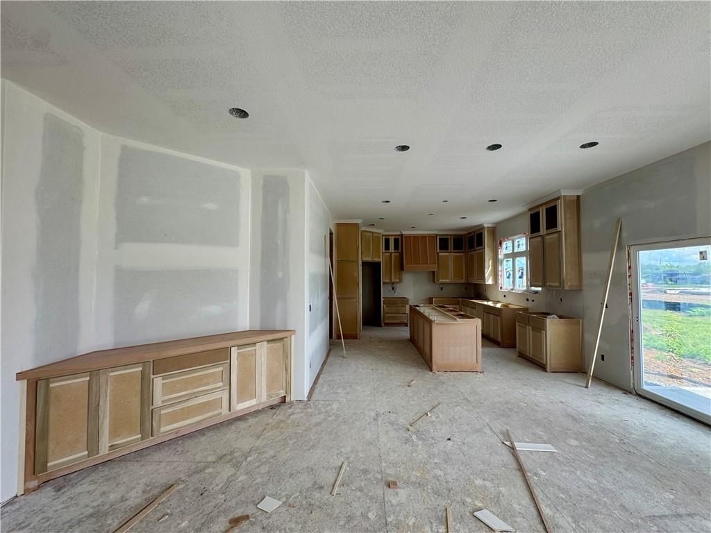 17431 W 169th Terrace — photo 4