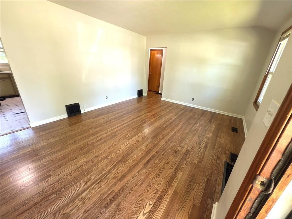 3031 S Scott Avenue — photo 6