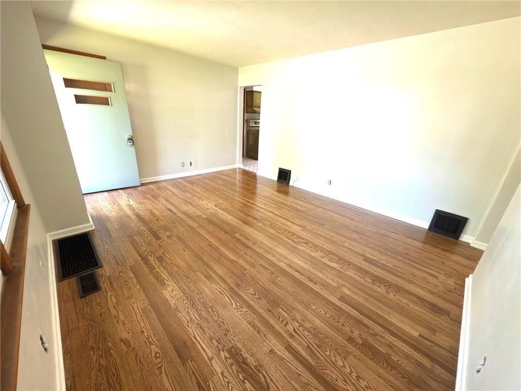 3031 S Scott Avenue — photo 7