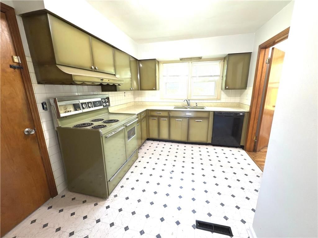 3031 S Scott Avenue — photo 9