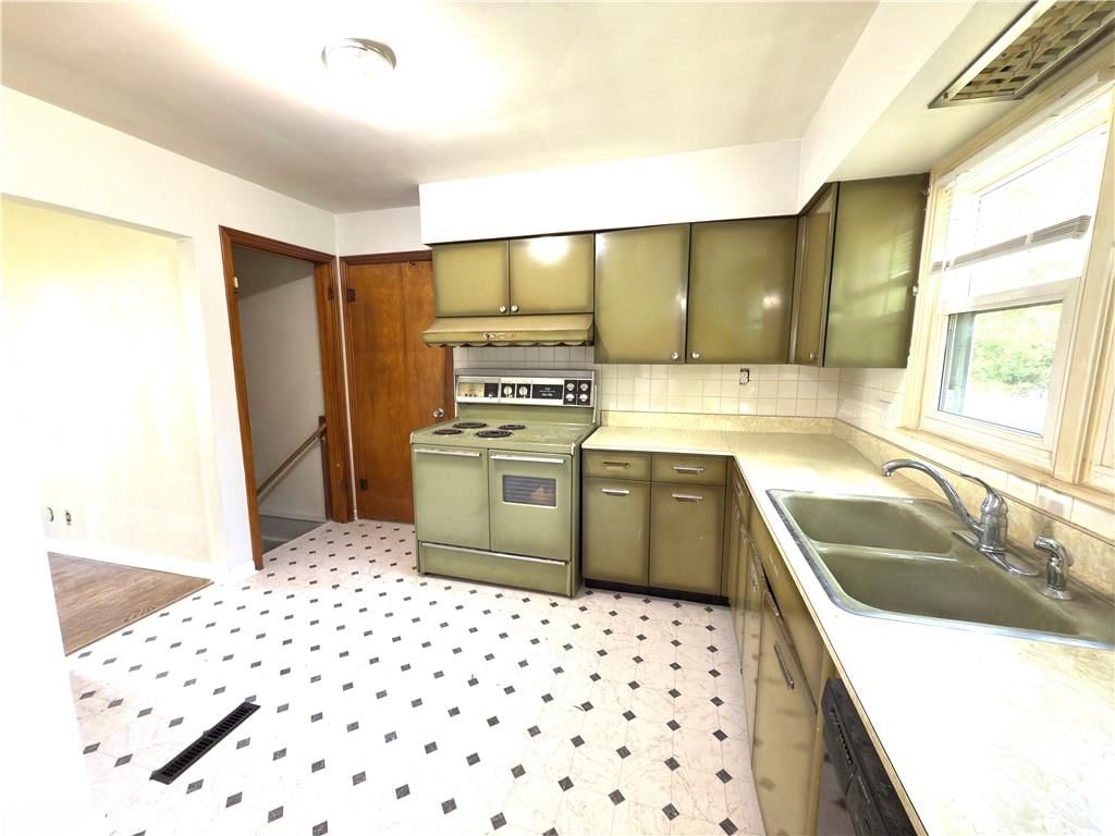 3031 S Scott Avenue — photo 10