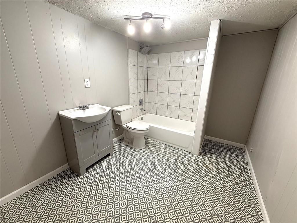 3031 S Scott Avenue — photo 21