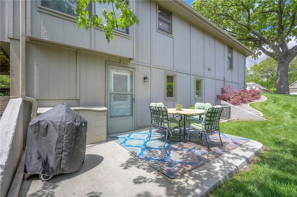 2635 NE 74TH Terrace — photo 39