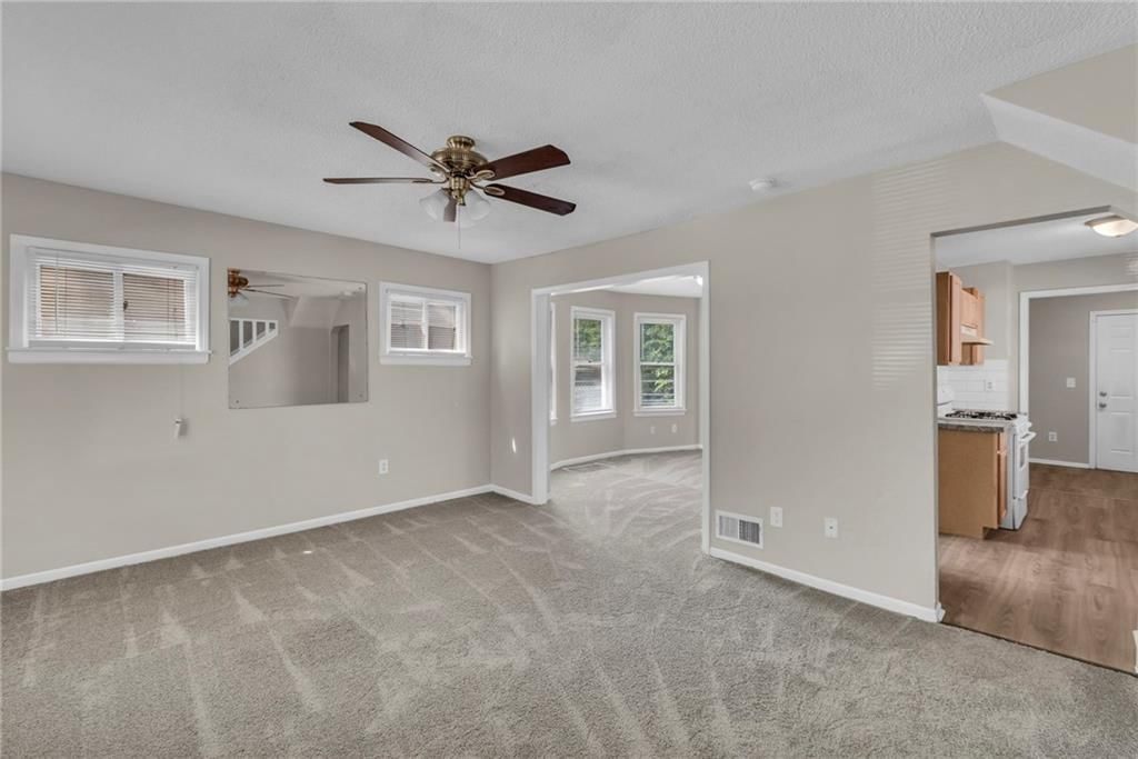 2722 Brighton Avenue — photo 6