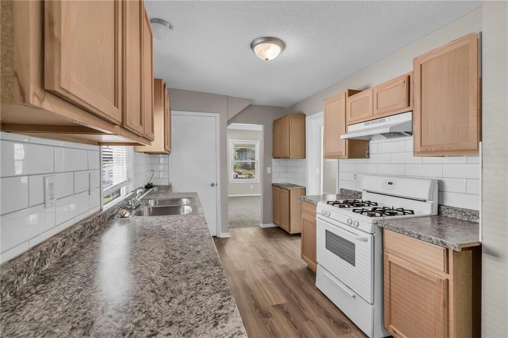2722 Brighton Avenue — photo 10