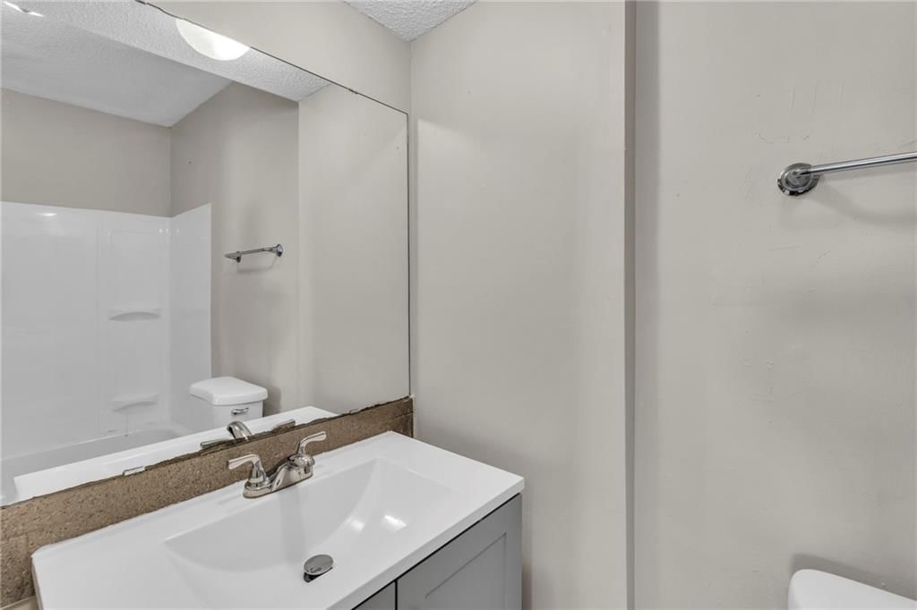 2722 Brighton Avenue — photo 14