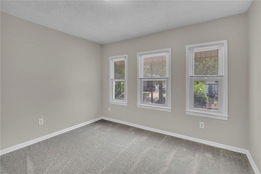 2722 Brighton Avenue — photo 15