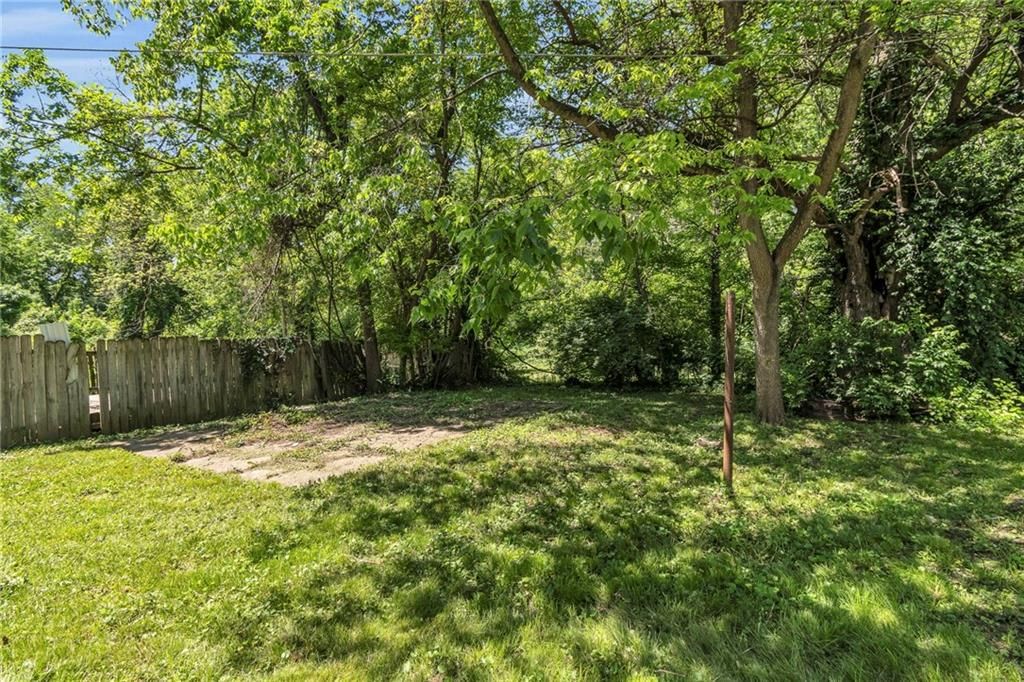 2722 Brighton Avenue — photo 21