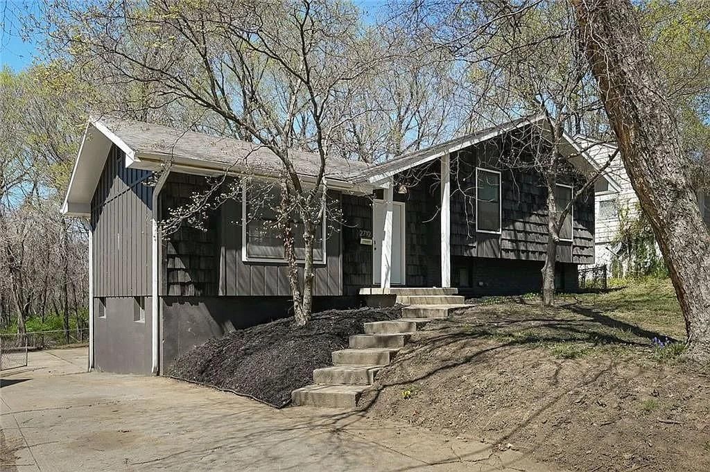 2712 N Bellefontaine Avenue — photo 24