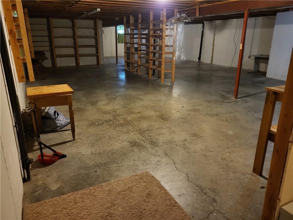 Photo 21 of 33 - 16611 E 53RD Street