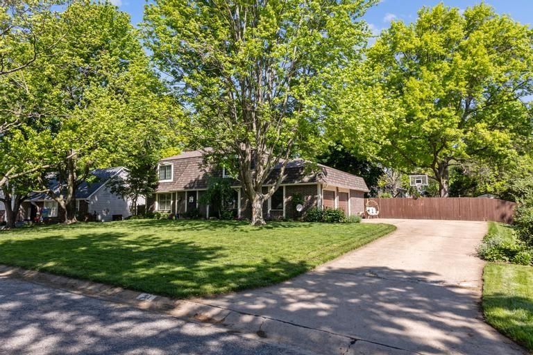 314 W 119th Terrace — photo 5