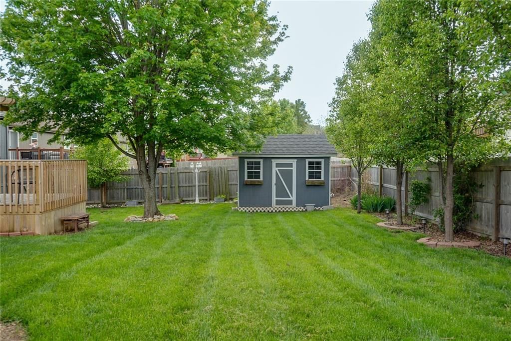 1200 NW BOXELDER Court — photo 7