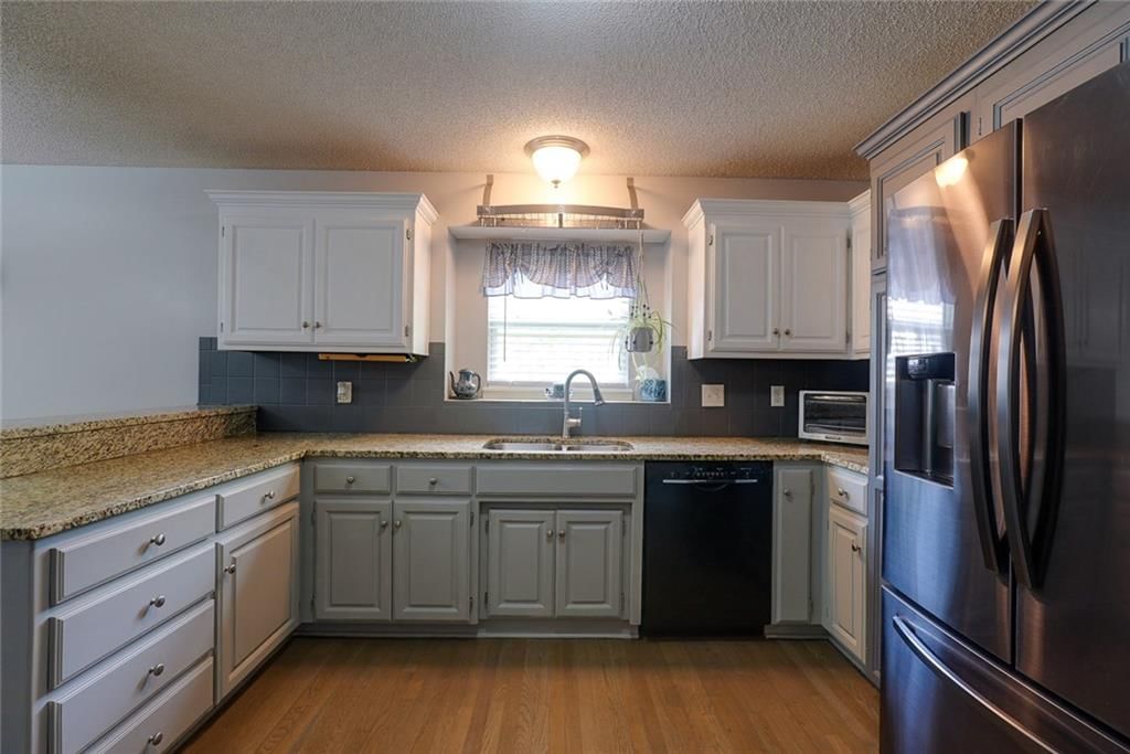 1200 NW BOXELDER Court — photo 16