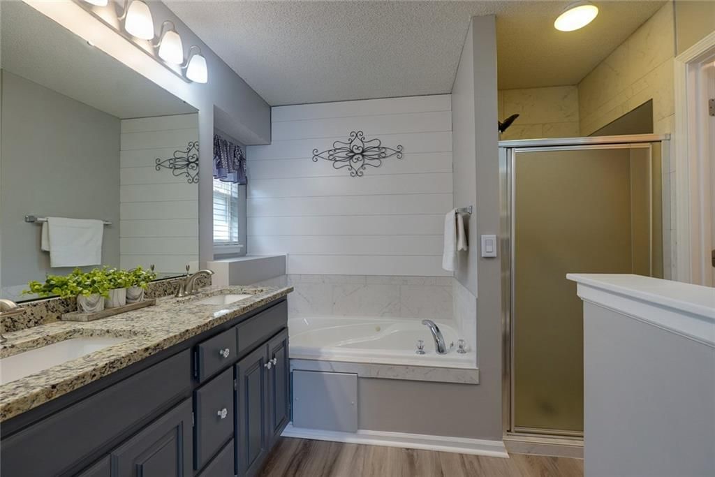 1200 NW BOXELDER Court — photo 32