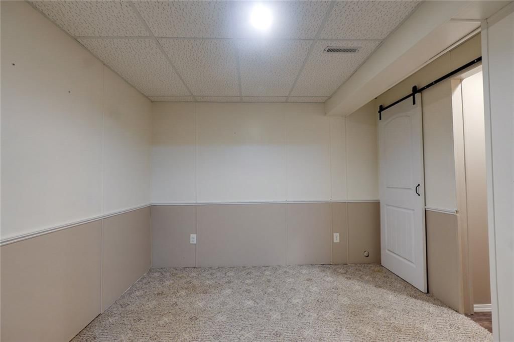 1200 NW BOXELDER Court — photo 37