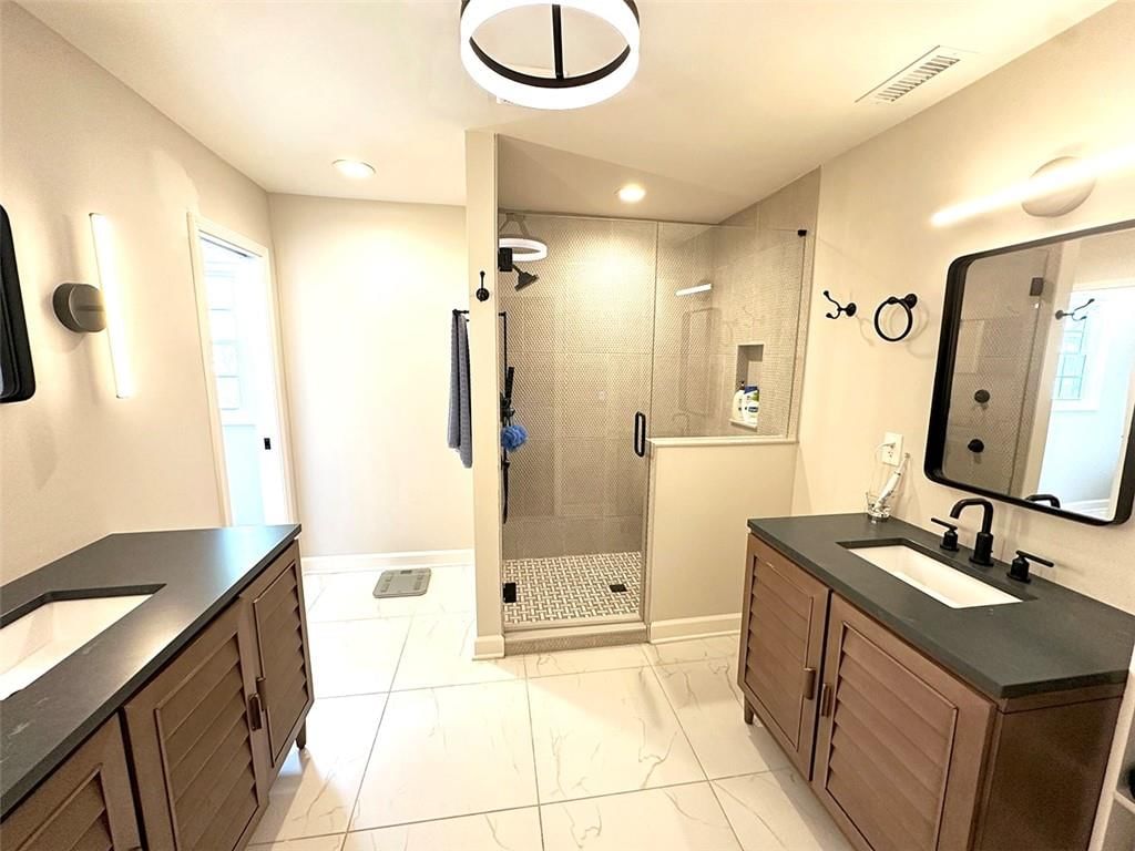 9314 Roe Avenue — photo 13