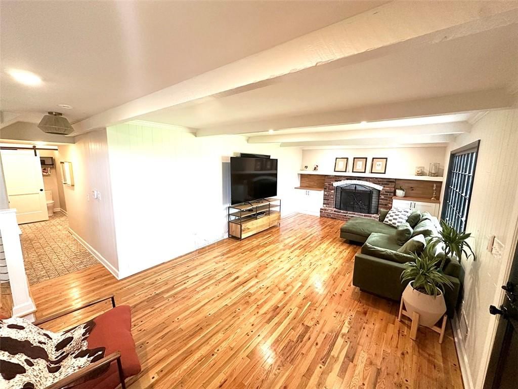 9314 Roe Avenue — photo 19