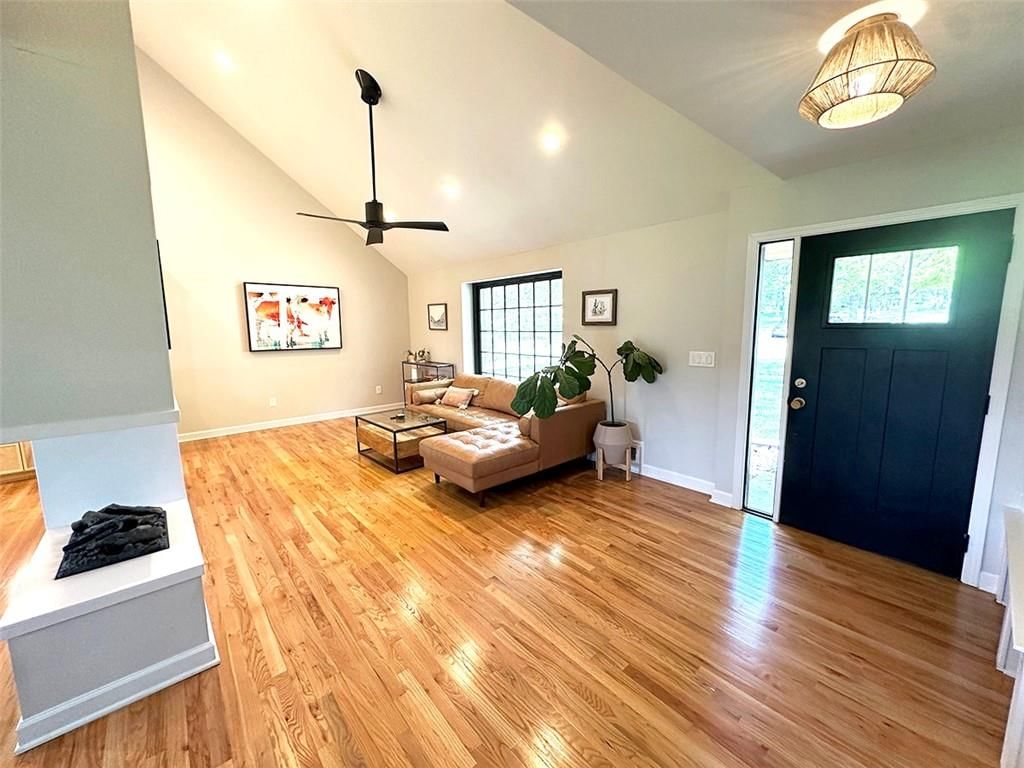9314 Roe Avenue — photo 36