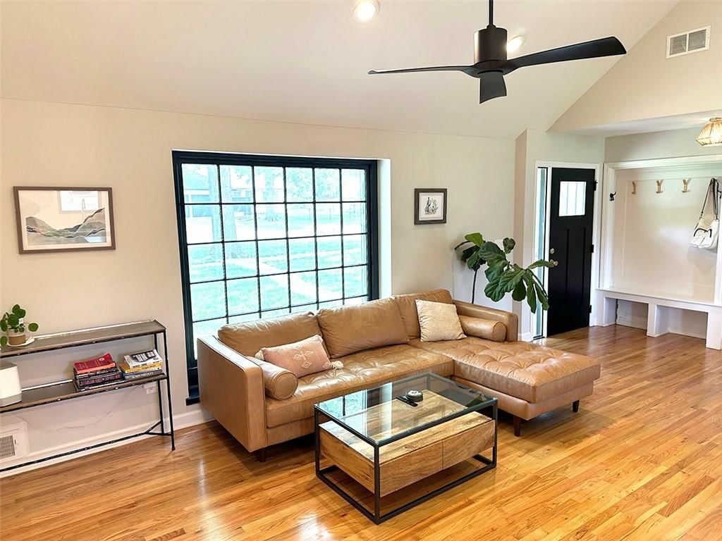 9314 Roe Avenue — photo 37
