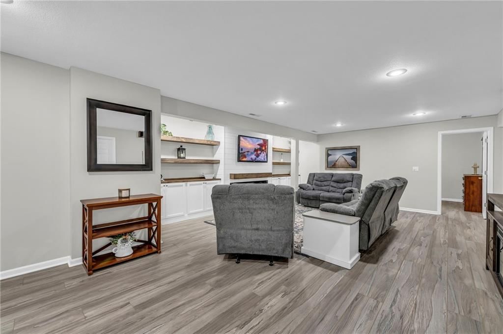 15735 N Amity Street — photo 33