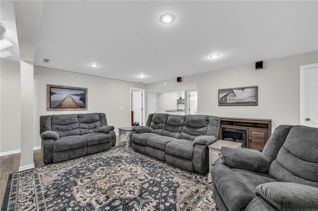 15735 N Amity Street — photo 36